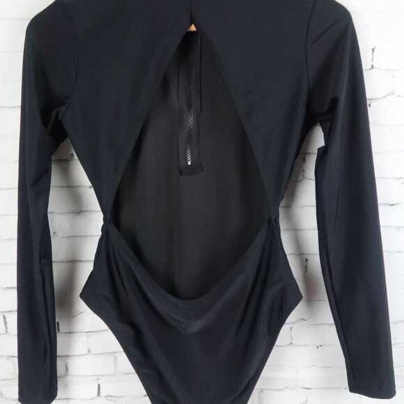 FOREVER 21 BLACK LONG SLEEVE ZIP UP BODYSUIT WITH BACK CUT OUT SIZE MEDIUM NWOT - Picture 7 of 7
